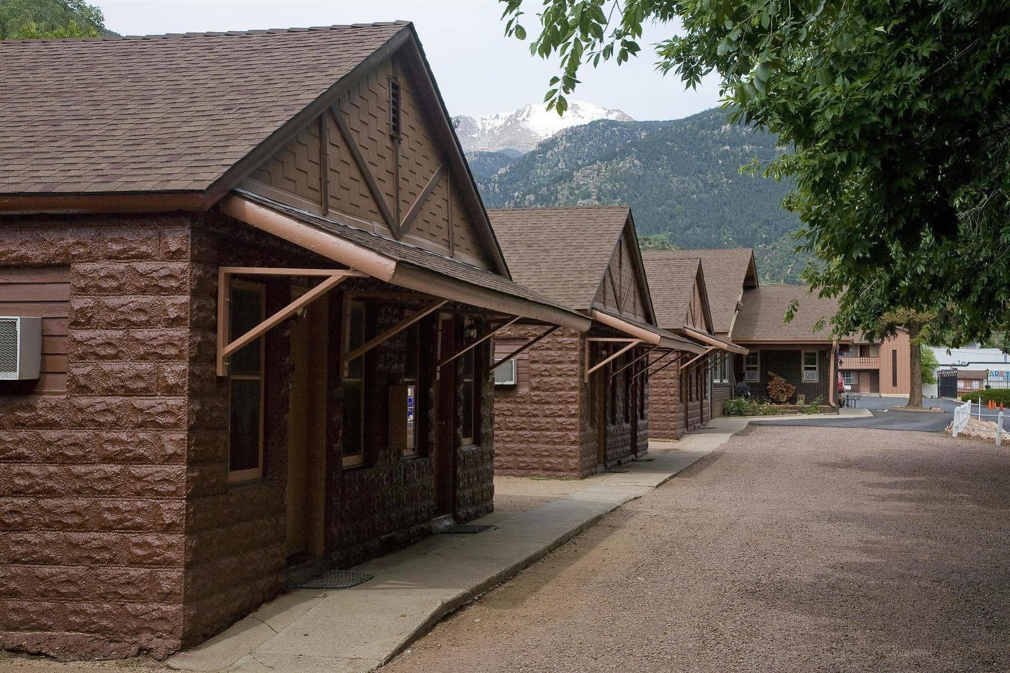 Villa Motel At Manitou Springs Exterior photo
