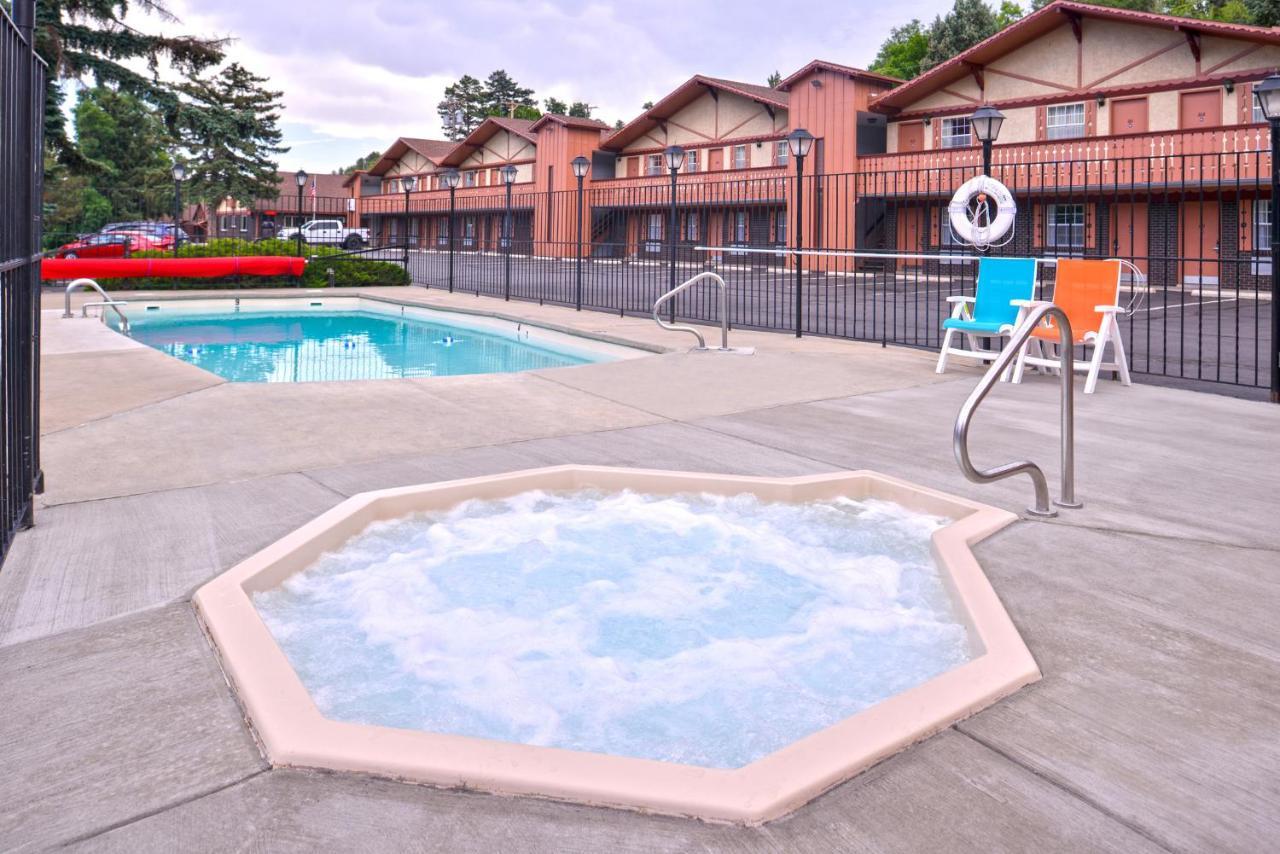 Villa Motel At Manitou Springs Exterior photo
