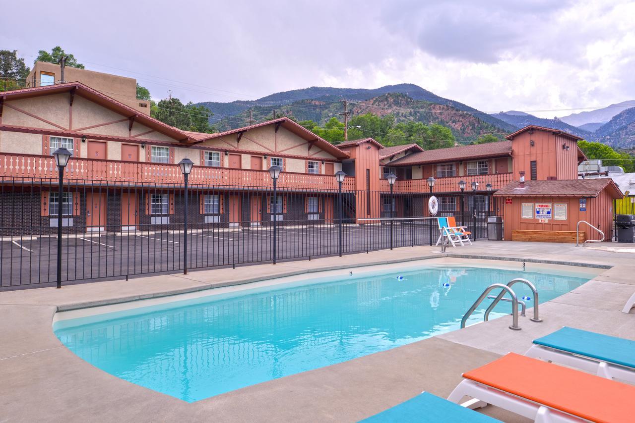 Villa Motel At Manitou Springs Exterior photo