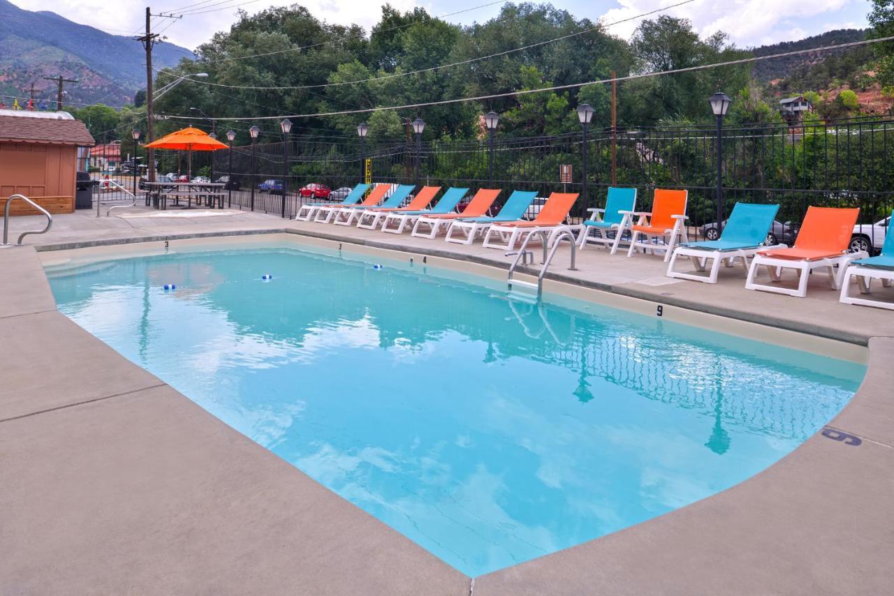 Villa Motel At Manitou Springs Exterior photo
